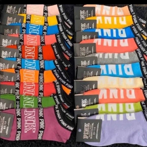 PINK & VICTORIA SECRETS flirty mystery box - Picture 3 of 16